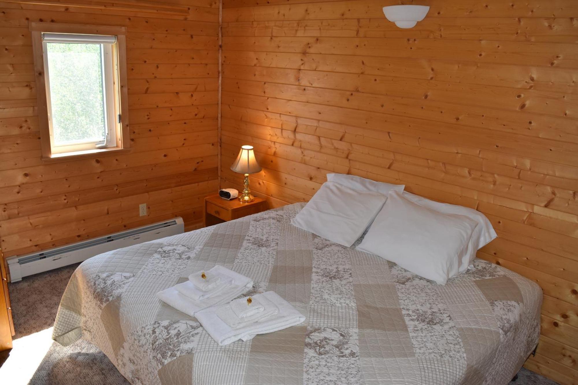 Hotel Sundog Retreat Whitehorse Habitación foto