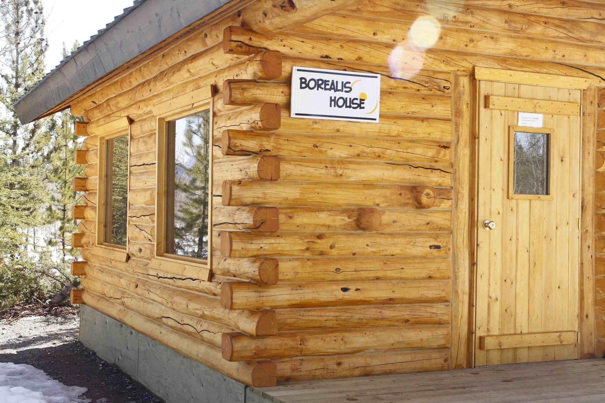 Hotel Sundog Retreat Whitehorse Exterior foto